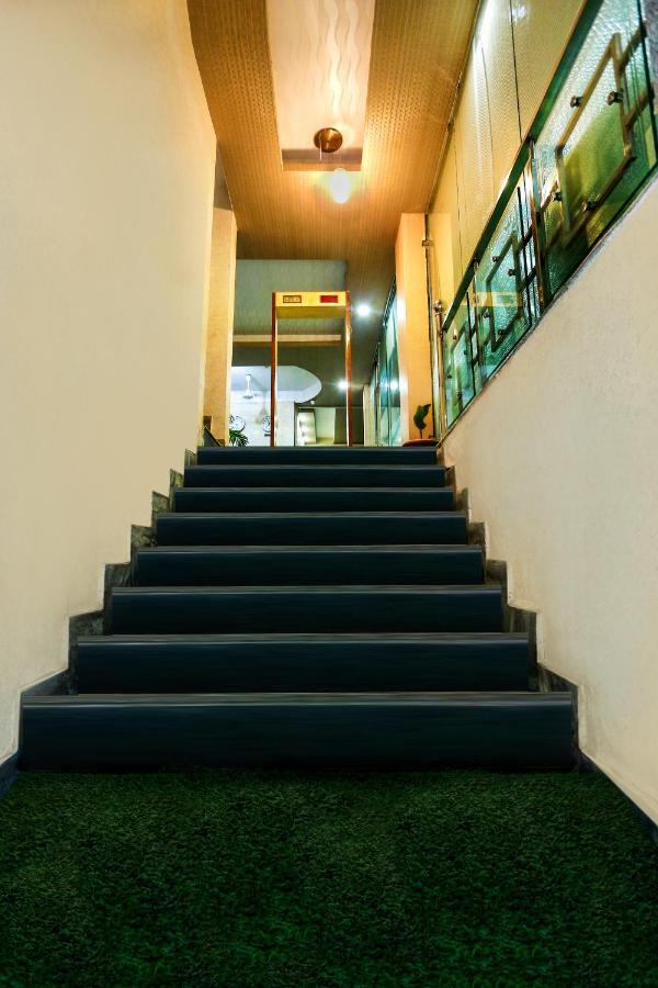 Airport Hotel Runway Νέο Δελχί Εξωτερικό φωτογραφία